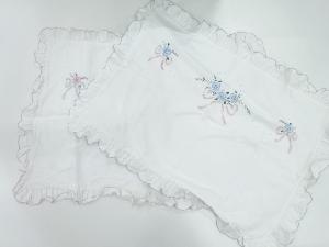 アンティーク　リボンに草花模様刺繍枕カバー2点セット